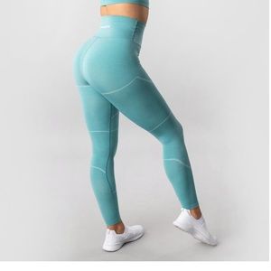 Alphalete OG Revival leggings capri sun